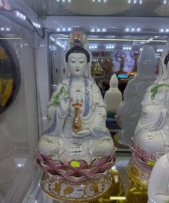 Quan Âm Gốm Sứ