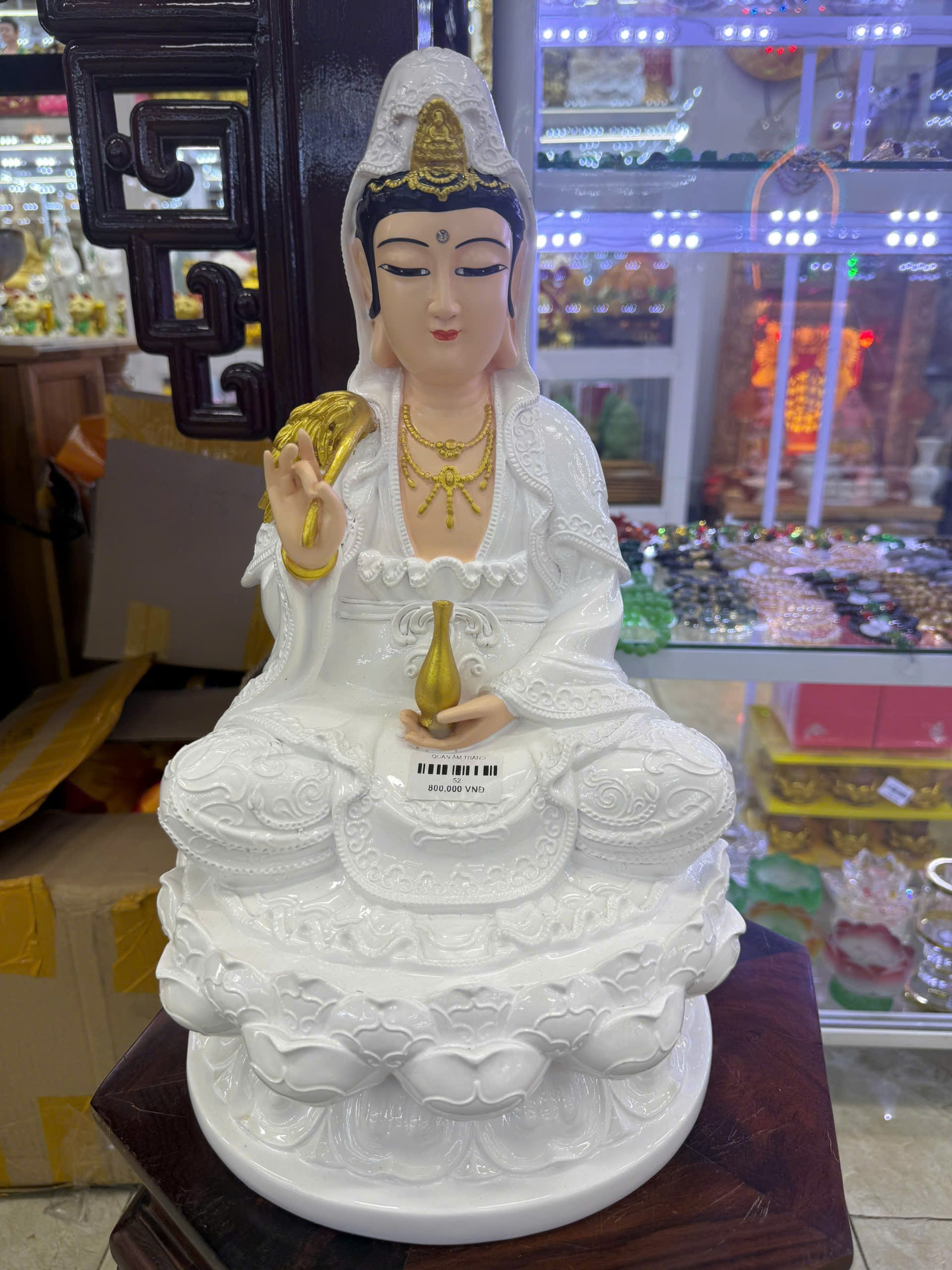Tượng Phật Quan Thế Âm Bồ Tát Composite Trắng 18 Inch